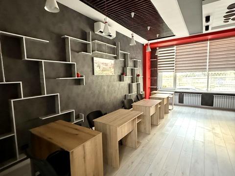 комерційна за адресою Генуезька вул., 5/2