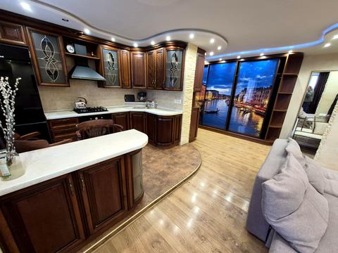 квартира по адресу Александрийская ул., 4