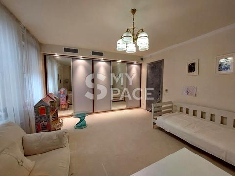 квартира за адресою Дмитрівська вул., 17-А