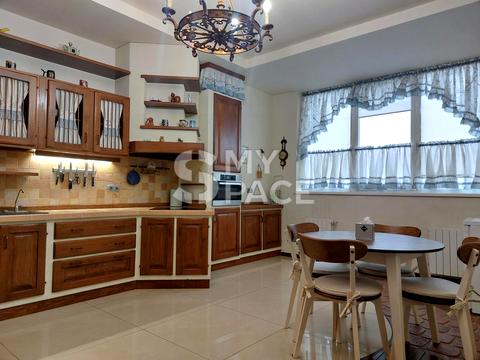 квартира за адресою Дмитрівська вул., 17-А