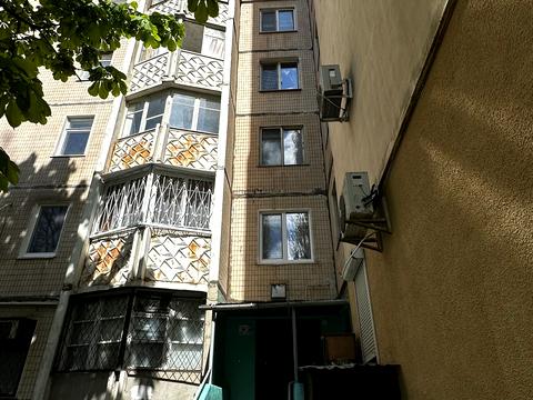 квартира за адресою Владислава Бувалкіна вул. (Бочарова Генерала), 36