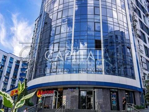 коммерческая по адресу Центральна, 21