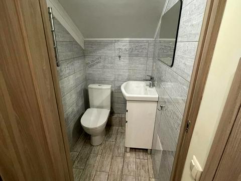 1863084726274277