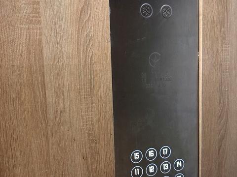 комерційна за адресою Володимирська вул., 86-А