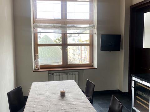 квартира за адресою Шовковична вул., 22