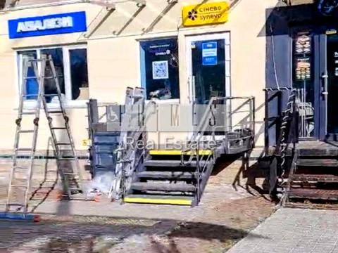 коммерческая по адресу Воскресенский просп. (Перова), 30