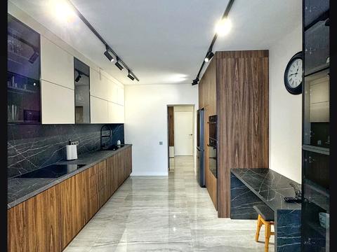 квартира за адресою Олександра Довженка вул., 21а