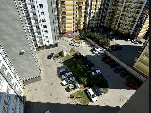 квартира за адресою Олександра Довженка вул., 21а