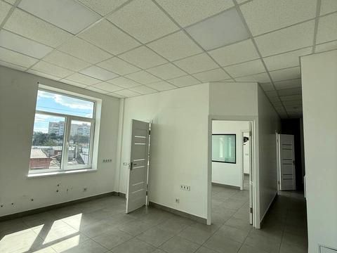 комерційна за адресою Проскурівська вул., 74А