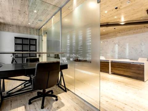 коммерческая по адресу Андрея Верхогляда ул. (Михайла Драгомирова), 12