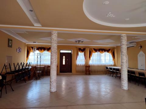 коммерческая по адресу Коновальця, 2А