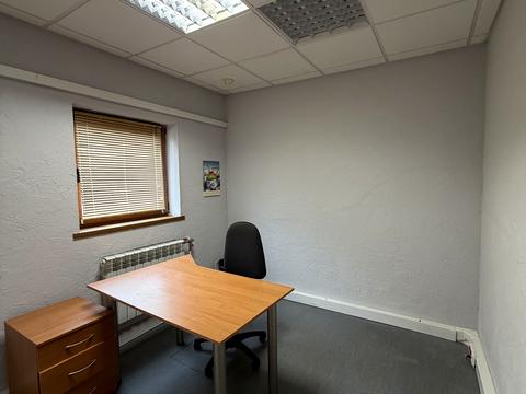 коммерческая по адресу Надднепровское шоссе, 11