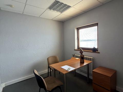 коммерческая по адресу Надднепровское шоссе, 11