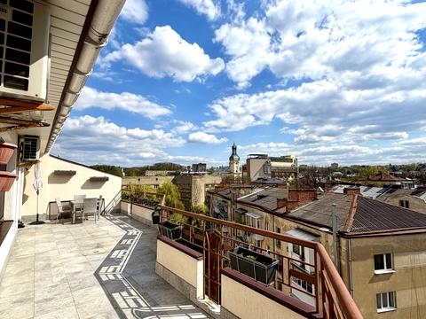 квартира за адресою Михайла Туган-Барановського вул., 9