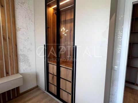 квартира за адресою Причальна вул., 12