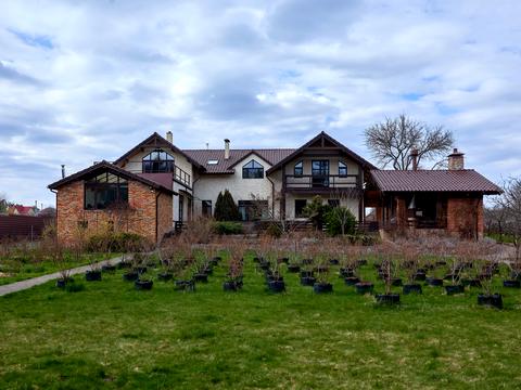 будинок за адресою Джерельна