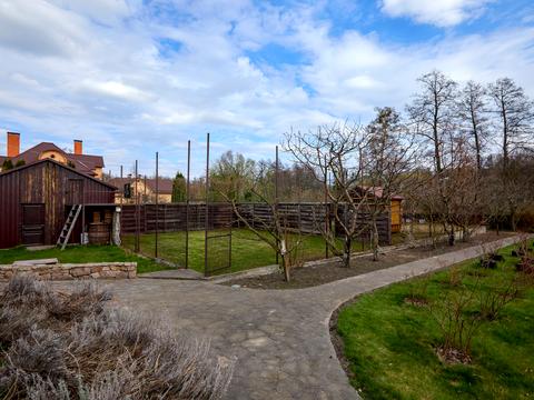 будинок за адресою Джерельна