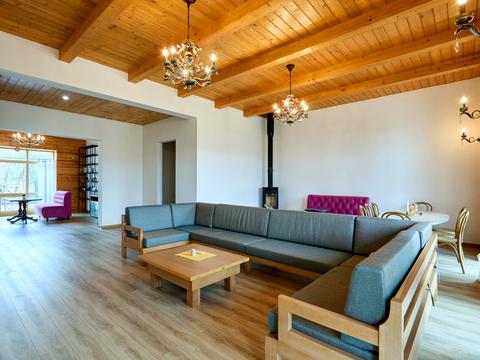 будинок за адресою Джерельна