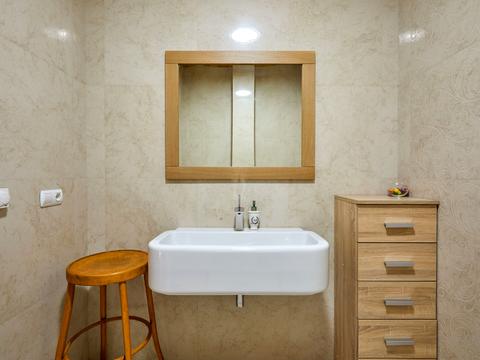 будинок за адресою Джерельна