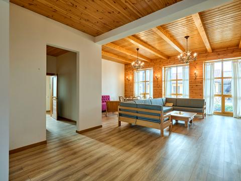 будинок за адресою Джерельна