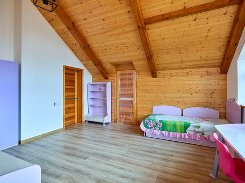 будинок за адресою Джерельна