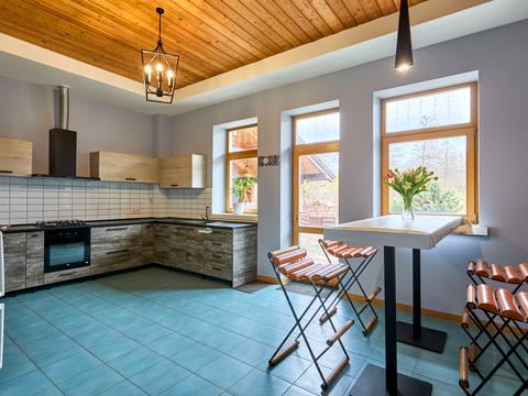 будинок за адресою Джерельна