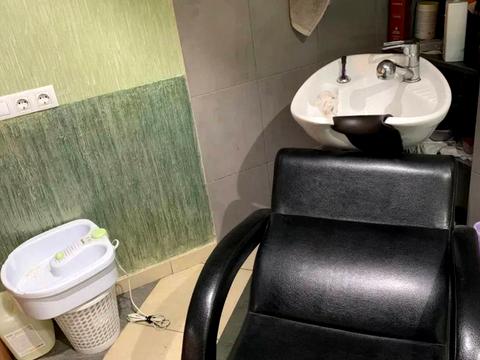 комерційна за адресою Володимира Вернадського вул., 8