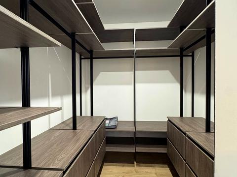 будинок за адресою 10-та Ентузіастів, 1