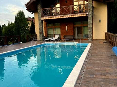 будинок за адресою вул. Озерна