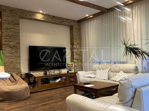 будинок за адресою вул. Озерна