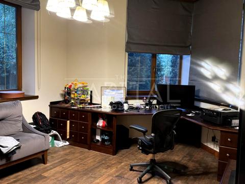 будинок за адресою вул. Озерна