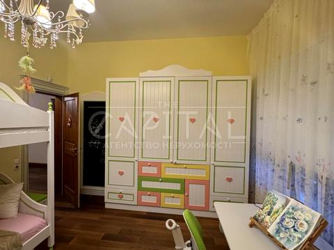 будинок за адресою вул. Озерна