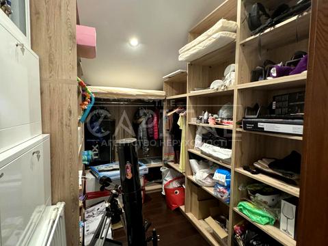 будинок за адресою вул. Озерна