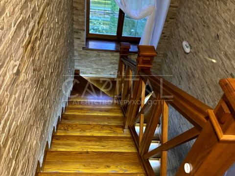 будинок за адресою вул. Озерна