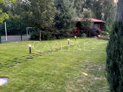 будинок за адресою вул. Озерна