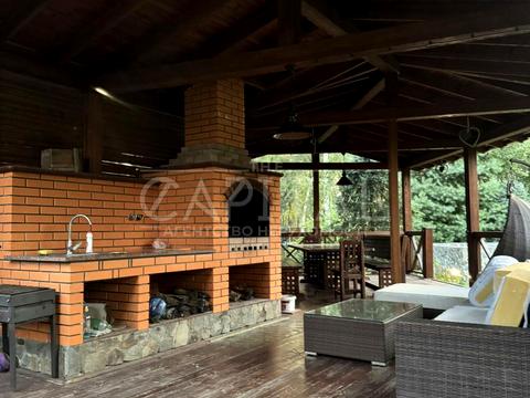 будинок за адресою вул. Озерна