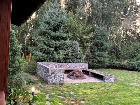 будинок за адресою вул. Озерна