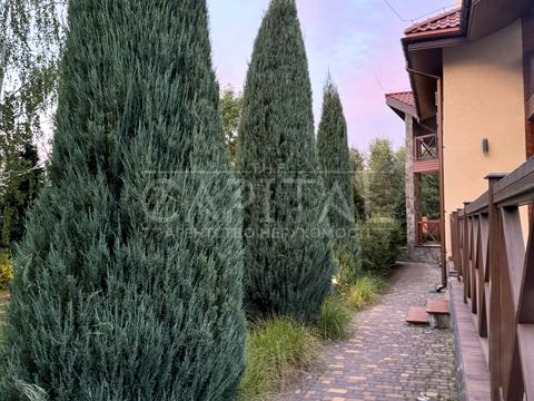 будинок за адресою вул. Озерна