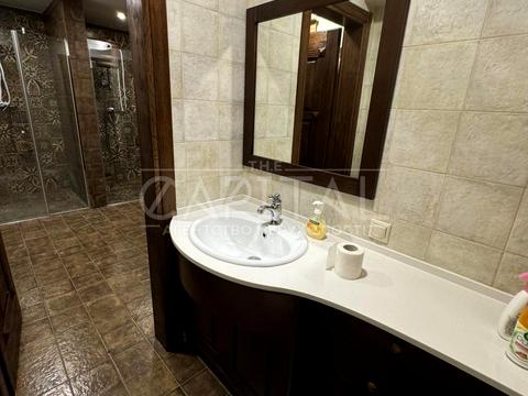 будинок за адресою вул. Озерна