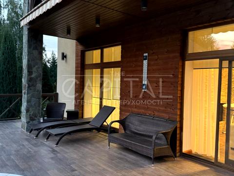 будинок за адресою вул. Озерна