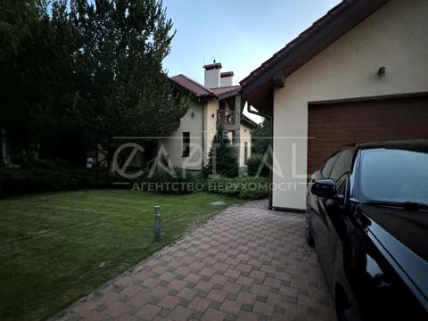 будинок за адресою вул. Озерна