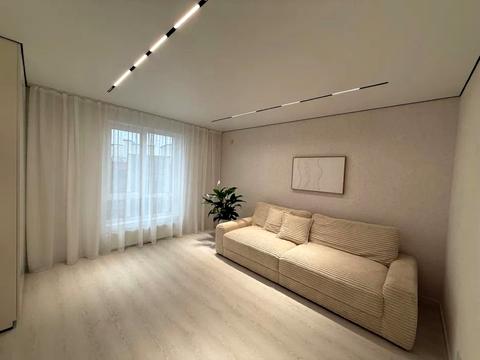 квартира за адресою Домбровського вул., 3Д