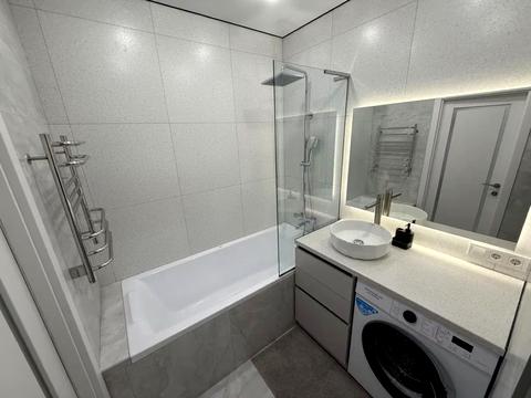 квартира за адресою Домбровського вул., 3Д