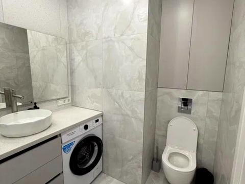 квартира за адресою Домбровського вул., 3Д