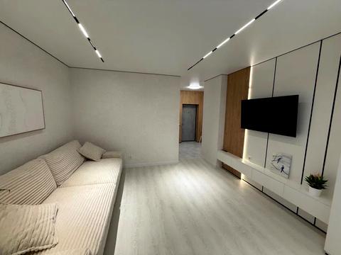 квартира за адресою Домбровського вул., 3Д