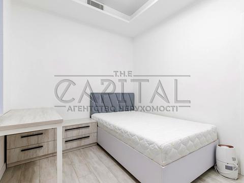 квартира за адресою Андрія Верхогляда вул. (Михайла Драгомирова), 14-А