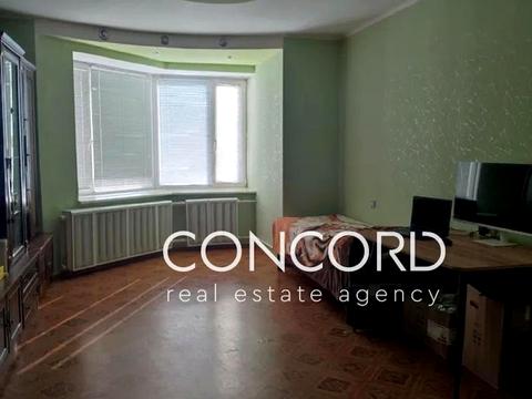 квартира за адресою Академіка Єфремова вул. (Командарма Уборевича), 19-А