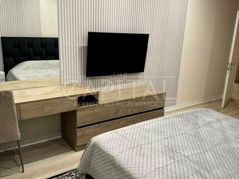 квартира за адресою Андрія Верхогляда вул. (Михайла Драгомирова), 14-А