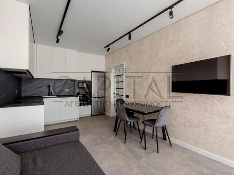 квартира за адресою Дніпровська набережна вул., 18-Б