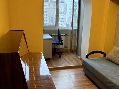 квартира за адресою Металургів просп., 18